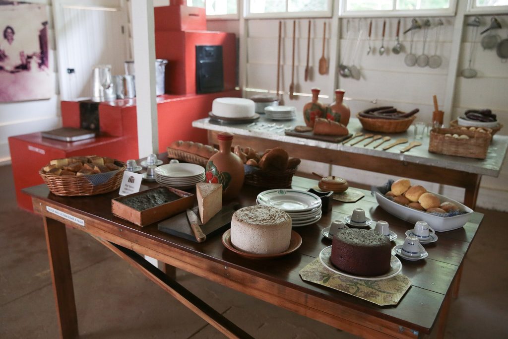 Comida típica mineira: os pratos que definem a mesa de Minas