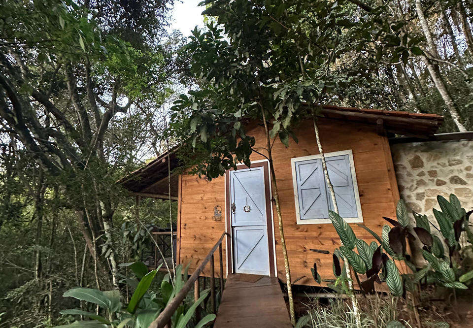 Vila da Lavanda: hospedagem e brunch entre campos de lavanda perto de BH